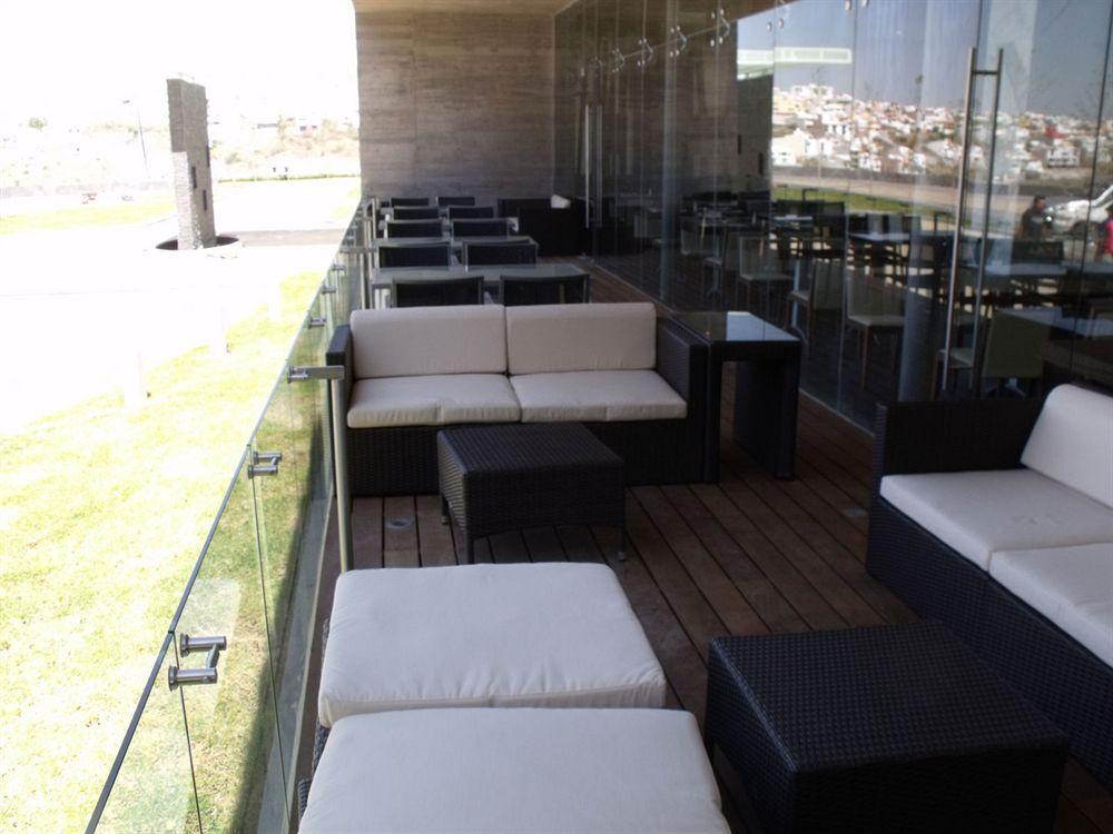 Casa Inn Premium Hotel Queretaro Exterior photo The Sky Bar